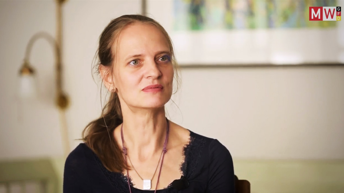 Dem Narrativ vertraut: Impfärztin übernimmt Verantwortung und entschuldigt sich